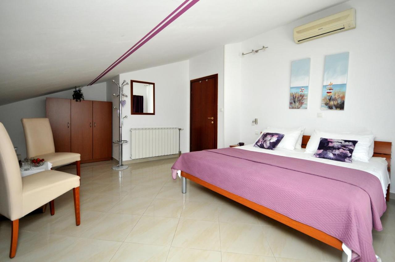 Roza Trogir