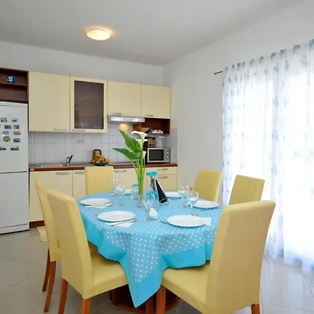 Apartments Roza Trogir Exterior foto