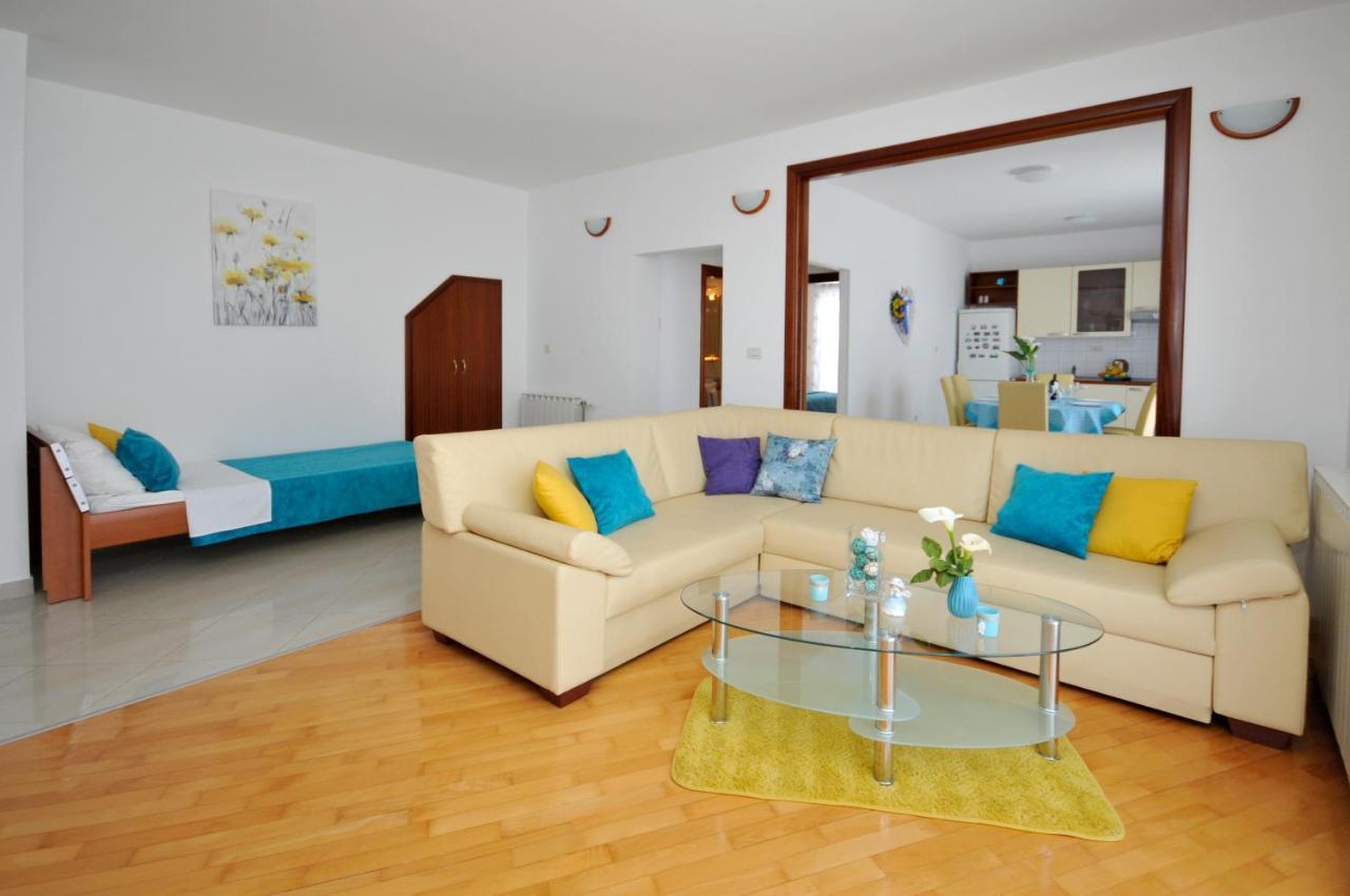Roza Apartment *