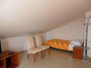 Apartment Roza Trogir